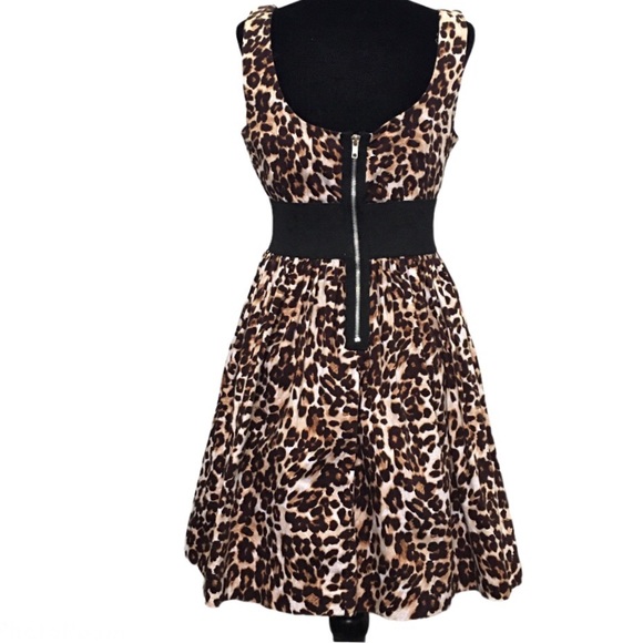Necessary Objects Sleeveless Leopard Dress Medium - Picture 2 of 9